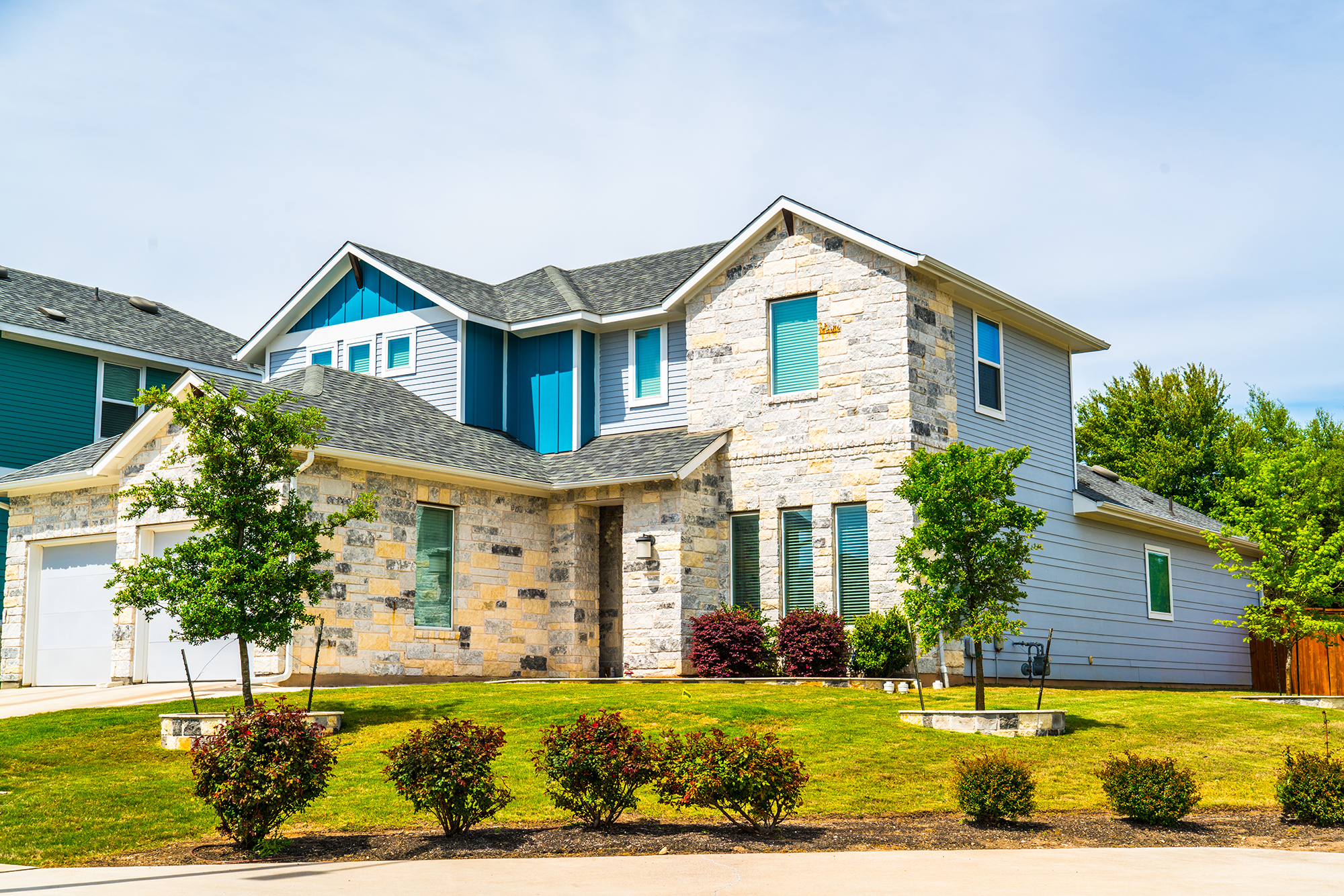 corner-curb-appeal-suburban-home-houses